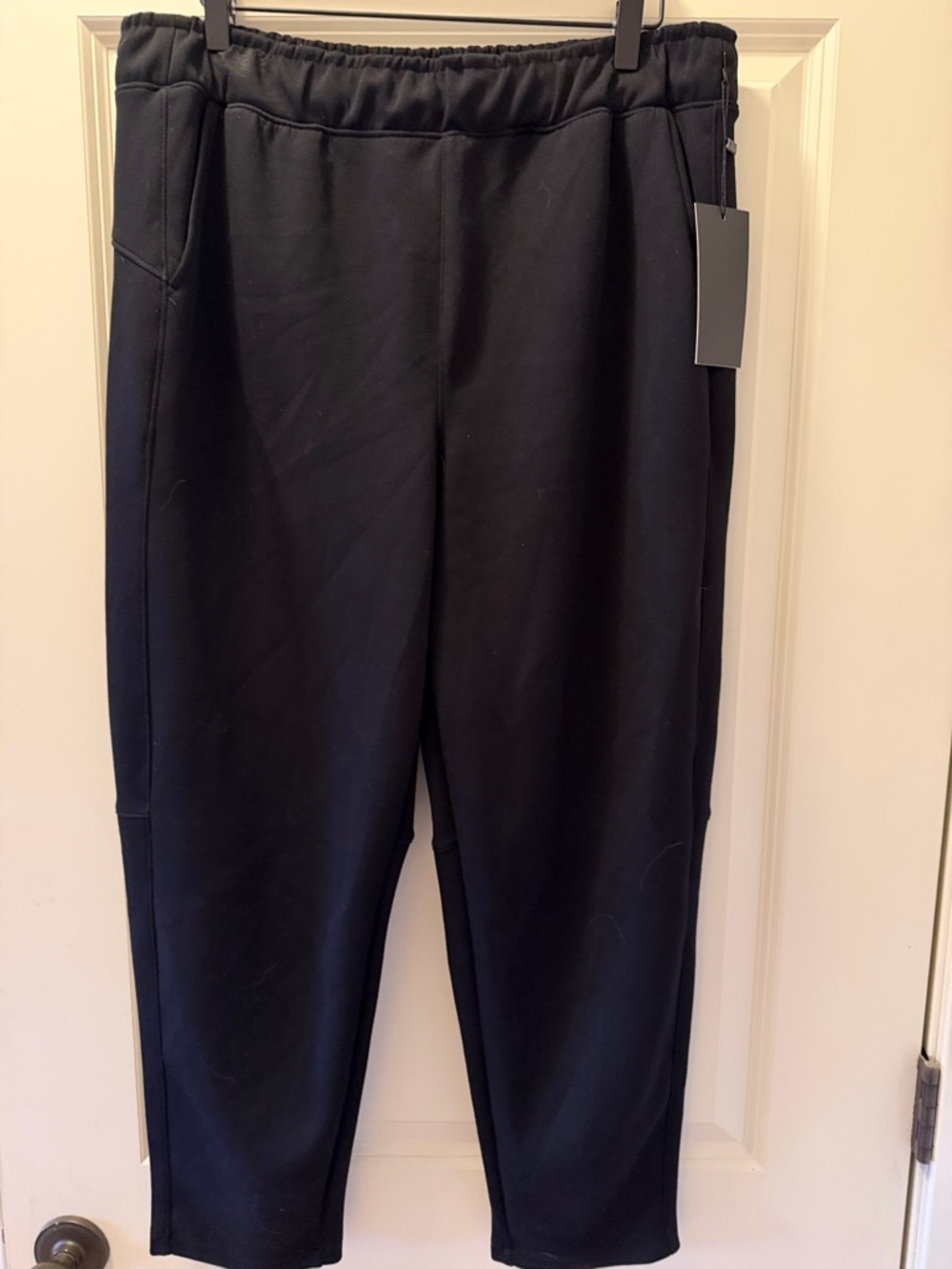 NWT T/S by Thrive made in Los Angeles Black Elastic Waist Joggers XL